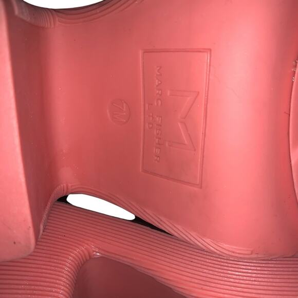 Marc Fisher- BLACK CHUNKY FREDY LUG SOLE BOOTIE- pink bottoms- Size 7 M - Picture 9 of 13